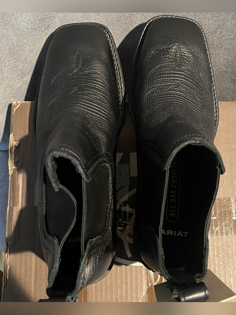 Ariat Men’s Boots Booker Chelsea Wide Square Toe Western Boot Size 10.5 EE Wide - Picture 10 of 15